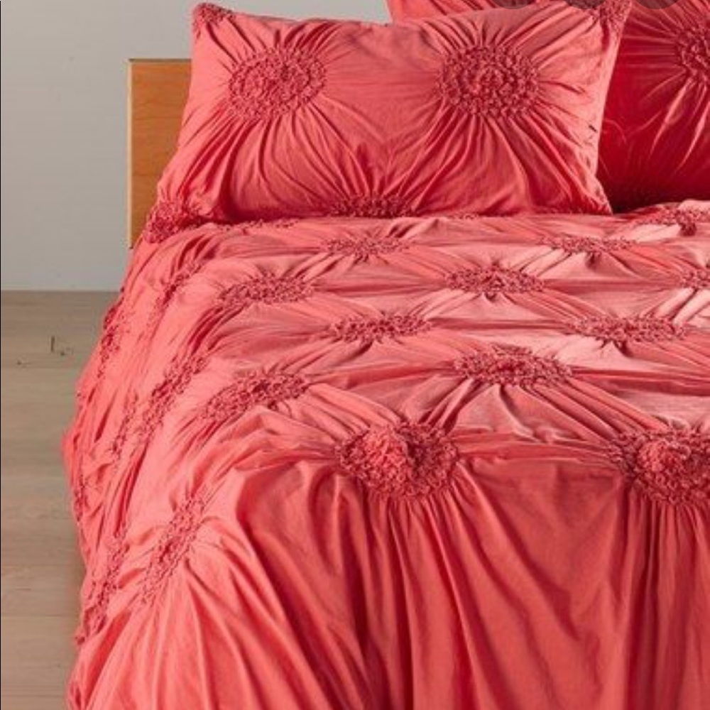 Chloe Duvet Cover + Shams